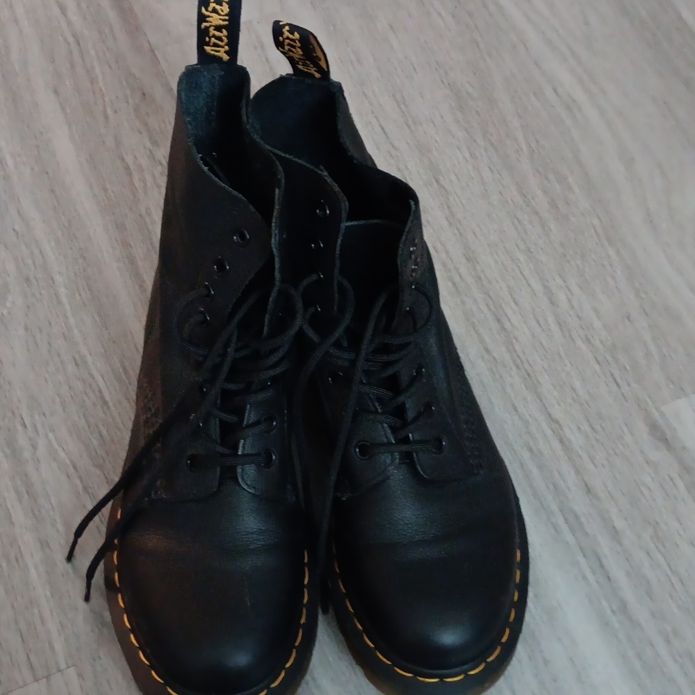 Dr Martin's boots